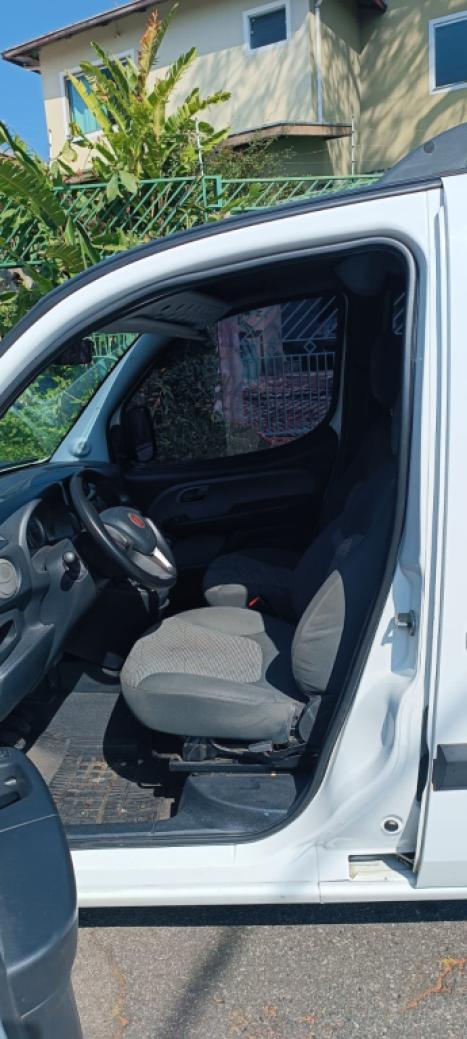 FIAT Doblo 1.8 16V 4P FLEX ESSENCE 7 LUGARES, Foto 7
