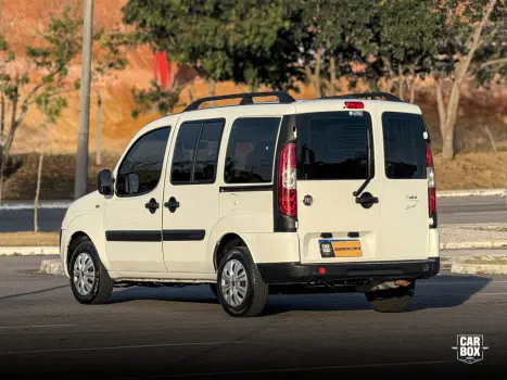 FIAT Doblo 1.8 16V 4P FLEX ESSENCE 7 LUGARES, Foto 6