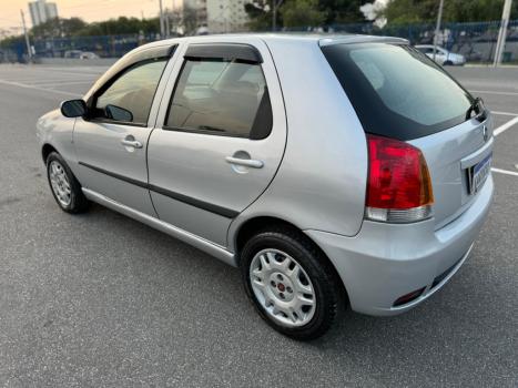 FIAT Palio 1.8 4P HLX, Foto 4