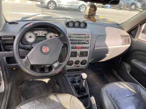 FIAT Strada 1.8 16V FLEX ADVENTURE CABINE ESTENDIDA, Foto 4