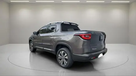 FIAT Toro 1.3 16V 4P FLEX 270 TURBO VOLCANO AUTOMTICO, Foto 3
