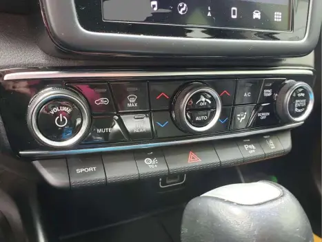 FIAT Toro 1.3 16V 4P FLEX 270 TURBO VOLCANO AUTOMTICO, Foto 8