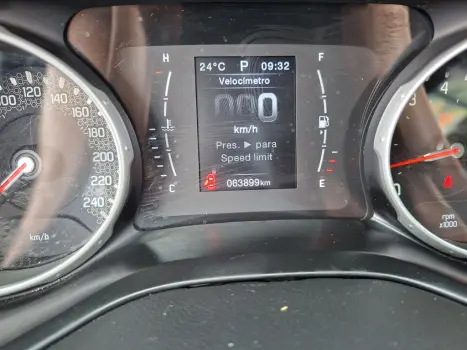 FIAT Toro 1.8 16V 4P ENDURANCE AUTOMTICO, Foto 12