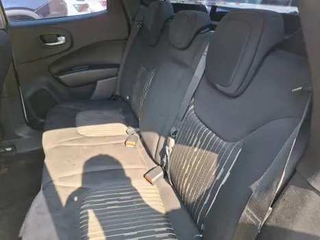 FIAT Toro 1.8 16V 4P ENDURANCE AUTOMTICO, Foto 6