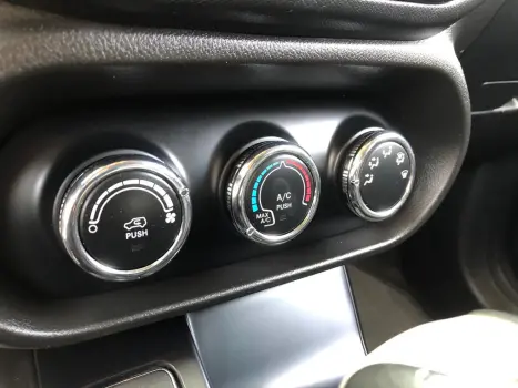 FIAT Toro 1.8 16V 4P FLEX FREEDOM AUTOMTICO, Foto 8