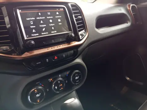 FIAT Toro 2.4 16V 4P MULTIAIR FLEX VOLCANO AUTOMTICO, Foto 10