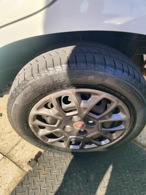 FIAT Uno 1.0 FLEX VIVACE CELEBRATION, Foto 5