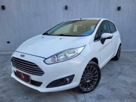 FORD Fiesta Hatch 1.6 16V 4P FLEX TITANIUM PLUS POWERSHIFT AUTOMTICO, Foto 4