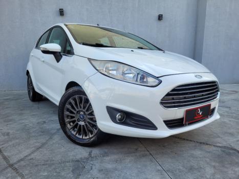 FORD Fiesta Hatch 1.6 16V 4P FLEX TITANIUM PLUS POWERSHIFT AUTOMTICO, Foto 3