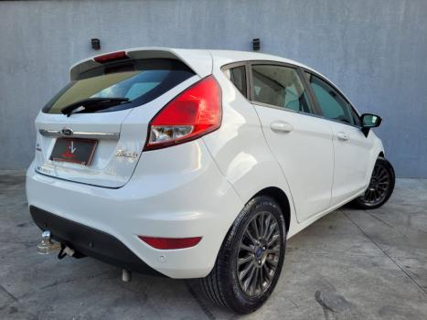 FORD Fiesta Hatch 1.6 16V 4P FLEX TITANIUM PLUS POWERSHIFT AUTOMTICO, Foto 9