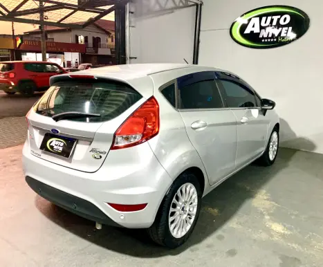 FORD Fiesta Hatch 1.6 16V 4P FLEX TITANIUM POWERSHIFT AUTOMTICO, Foto 6