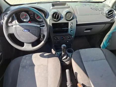 FORD Fiesta Hatch 1.0, Foto 6