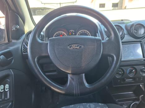 FORD Fiesta Hatch 1.0, Foto 8