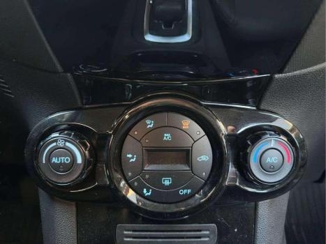 FORD Fiesta Hatch 1.0 12V 4P TITANIUM PLUS ECOBOOST TURBO POWERSHIFT AUTOMTICO, Foto 15