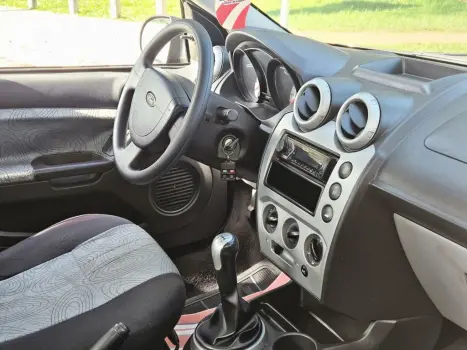 FORD Fiesta Sedan 1.6 4P FLEX, Foto 4