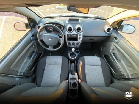 FORD Fiesta Sedan 1.6 4P ROCAM FLEX, Foto 7