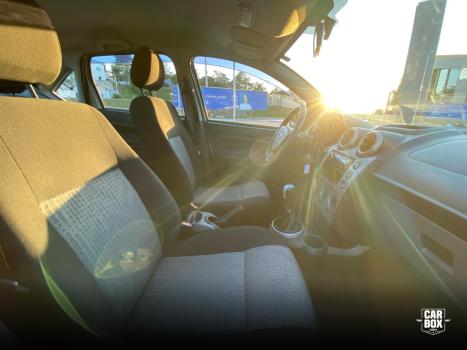 FORD Fiesta Sedan 1.6 4P ROCAM FLEX, Foto 8