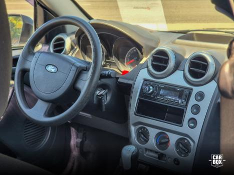 FORD Fiesta Sedan 1.6 4P ROCAM FLEX, Foto 10