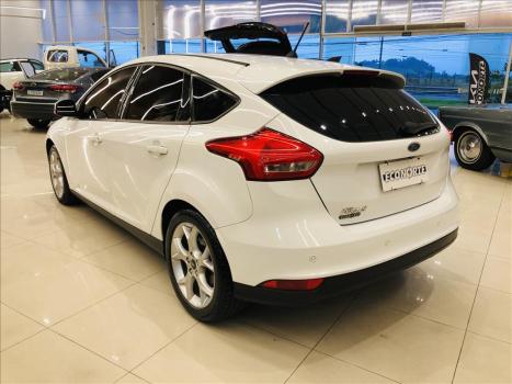 FORD Focus Hatch 1.6 16V 4P SE PLUS FLEX, Foto 6