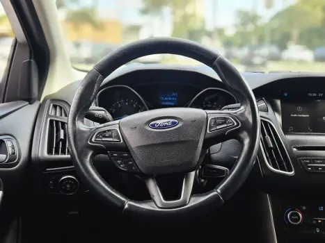 FORD Focus Hatch 1.6 4P, Foto 13
