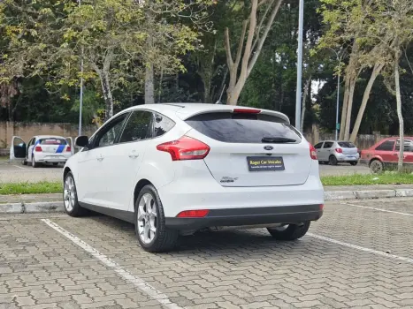 FORD Focus Hatch 1.6 4P, Foto 15