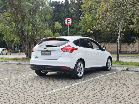 FORD Focus Hatch 1.6 4P, Foto 17