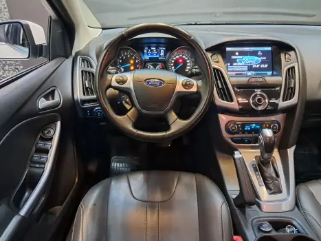 FORD Focus Sedan 2.0 16V 4P FLEX TITANIUM POWERSHIFT AUTOMTICO, Foto 4