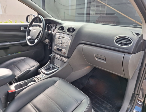 FORD Focus Sedan 2.0 16V 4P FLEX TITANIUM AUTOMTICO, Foto 9
