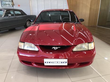 FORD Mustang 3.8 V6, Foto 2