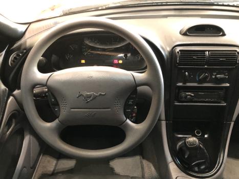 FORD Mustang 3.8 V6, Foto 11