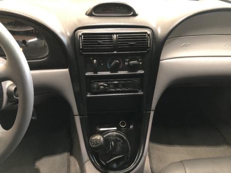 FORD Mustang 3.8 V6, Foto 12
