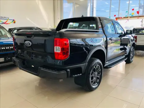 FORD Ranger 2.0 4P TURBO DIESEL BLACK CABINE DUPLA AUTOMTICO, Foto 4