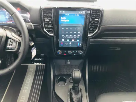 FORD Ranger 2.0 4P TURBO DIESEL BLACK CABINE DUPLA AUTOMTICO, Foto 12