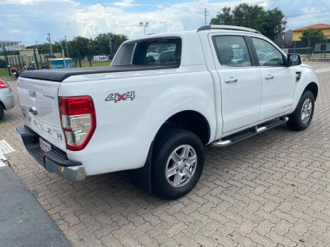 FORD Ranger 3.2 20V CABINE DUPLA 4X4 LIMITED TURBO DIESEL AUTOMTICO, Foto 4