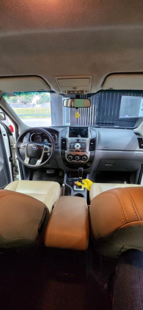 FORD Ranger 3.2 20V XLT 4X4 CABINE DUPLA TURBO DIESEL AUTOMTICO, Foto 9