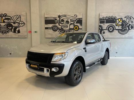FORD Ranger 3.2 20V XLT 4X4 CABINE DUPLA TURBO DIESEL AUTOMTICO, Foto 3