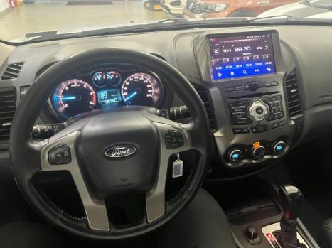 FORD Ranger 3.2 20V CABINE DUPLA 4X4 LIMITED TURBO DIESEL AUTOMTICO, Foto 9