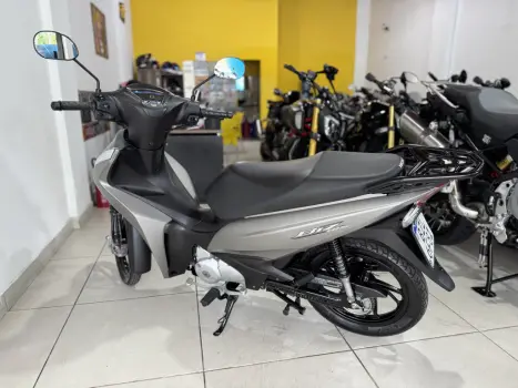 HONDA Biz 125 EX, Foto 7