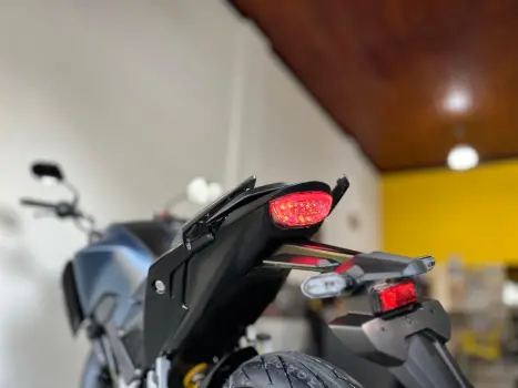 HONDA CB 300 F Twister FLEX ABS, Foto 8