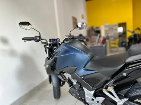 HONDA CB 300 F Twister FLEX ABS, Foto 10