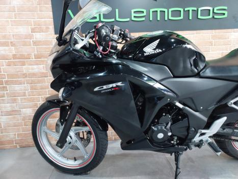 HONDA CBR 250 R, Foto 2