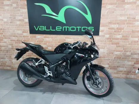 HONDA CBR 250 R, Foto 10