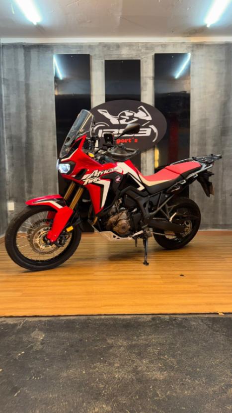 HONDA CRF 1000L Africa Twin TE, Foto 6