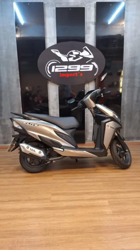 HONDA Elite 125 , Foto 4