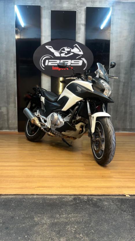 HONDA NC 700 X ABS, Foto 1