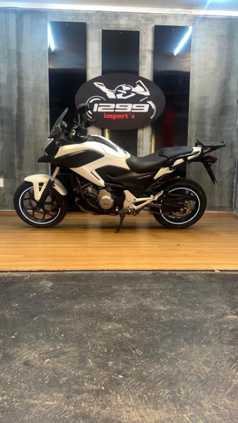 HONDA NC 700 X ABS, Foto 4