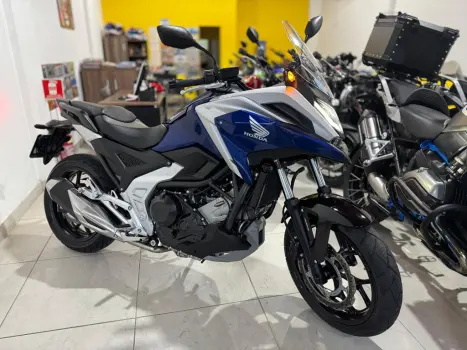 HONDA NC 750 X ABS, Foto 1