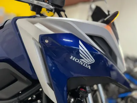 HONDA NC 750 X ABS, Foto 2