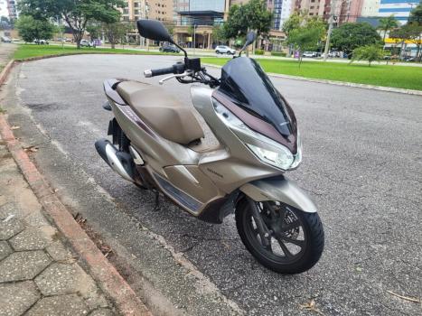 HONDA PCX 150 DLX, Foto 2