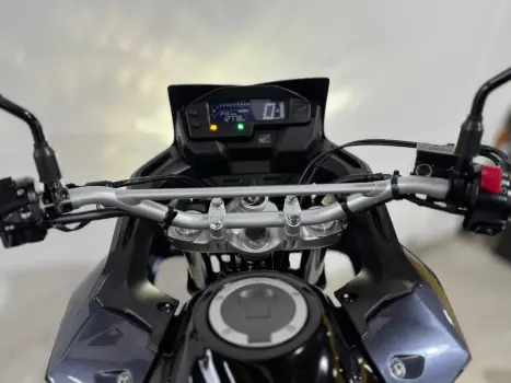 HONDA XRE 300 ABS, Foto 11